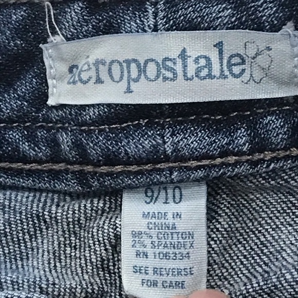 Aeropostale Stretch Denim Blue Jean Capri Pants
Size 9 / 10 Medium 
2 Front & - Picture 13 of 16